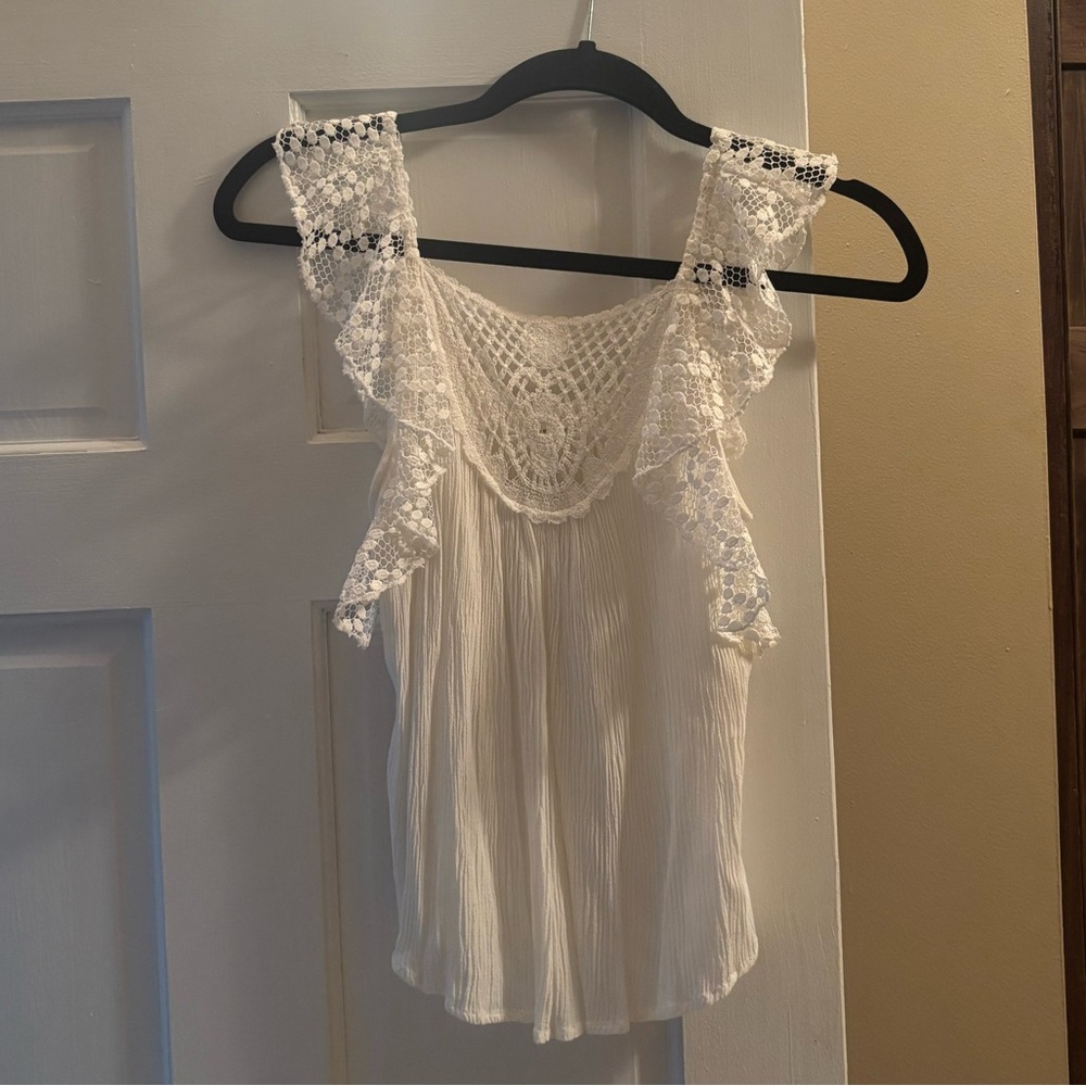 Aeropostale White Flutter Sleeve Ruffled Blouse